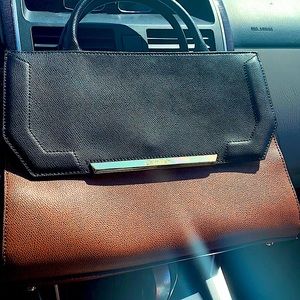 Calvin Klein handbag .. very spacious like new